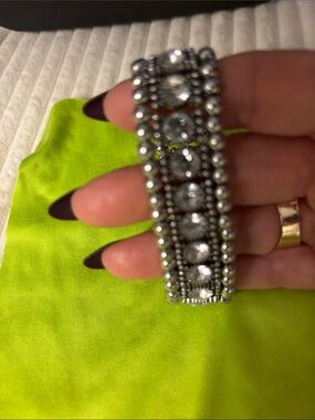Silver Crystal Stretch Bracelet - Elegant Women's Jewelry